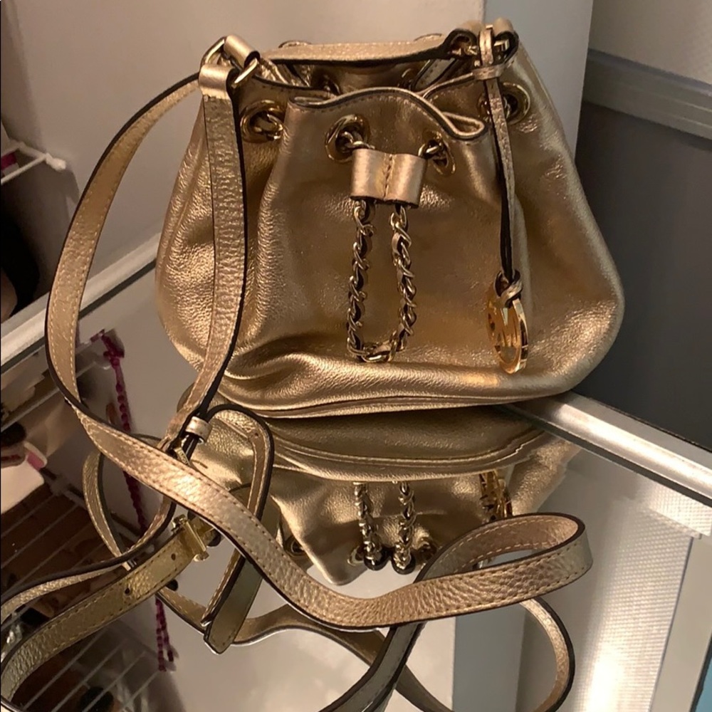 ✨ Gold MK shoulder/crossbody bag ✨
